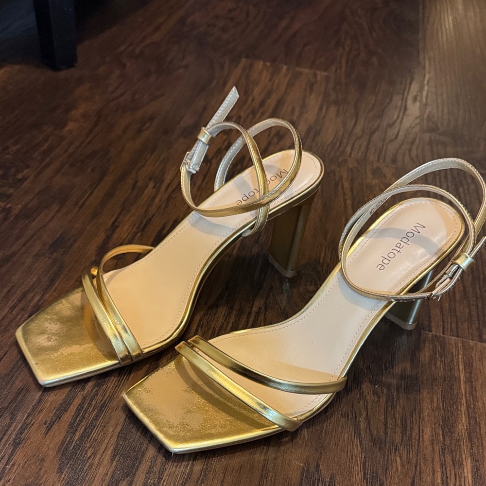 Modatope Elegant Gold Strappy Heels, Sz 9.5